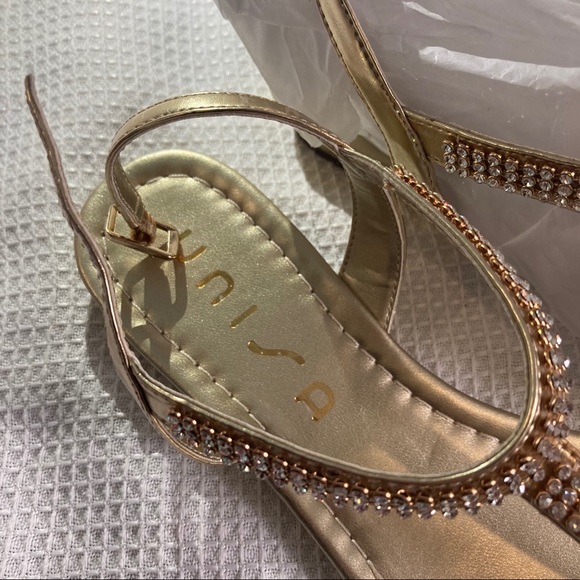 Unisa Gold Sandals 🩴 - Picture 3 of 5
